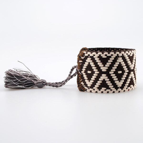 Бранзалет тканы ў этнічным стылі