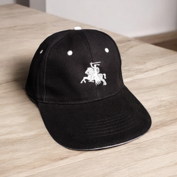 Бейсболка (кепка) чорная са старажытным гербам «Пагоня» (белы кант)