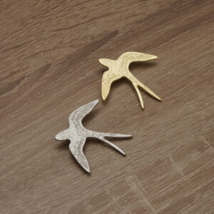 52754006.jpg Брошка металічная «Ластаўка»