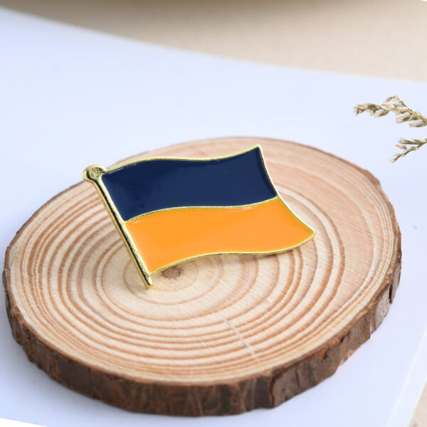 Значак металічны з украінскім сцягам (вялікі)